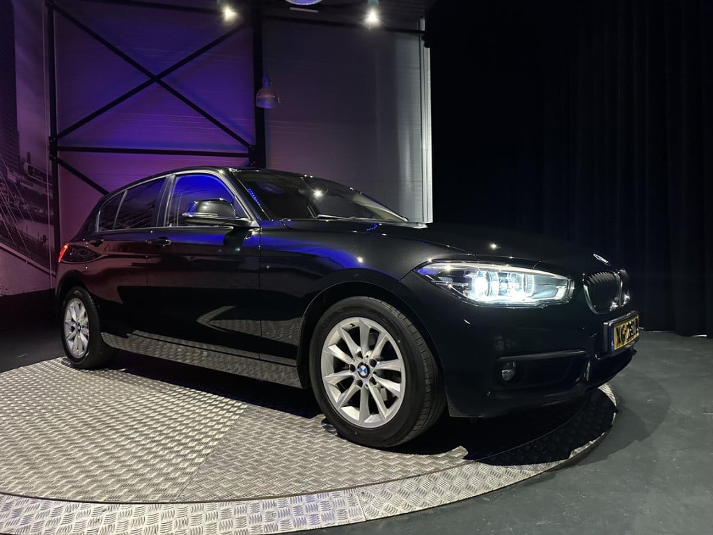 BMW 1 Serie 118i high executive *origineel nl*navi*clima*led*