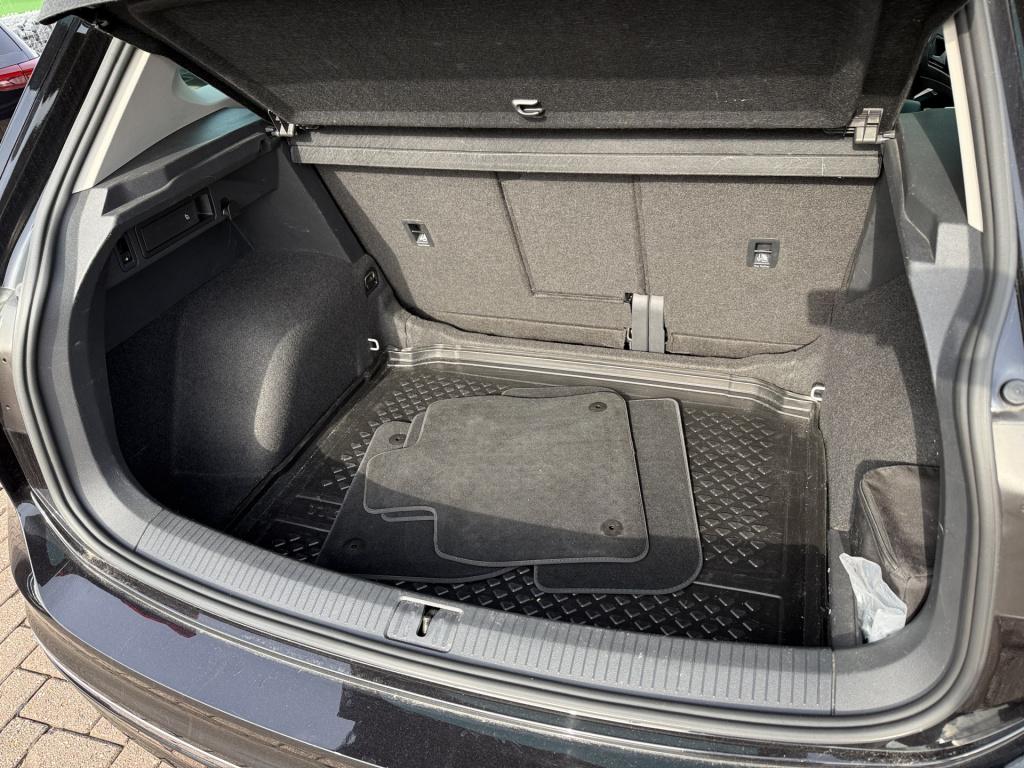 Volkswagen Tiguan 1.4 tsi act 150pk dsg r-line | pano | leder | trekhaak