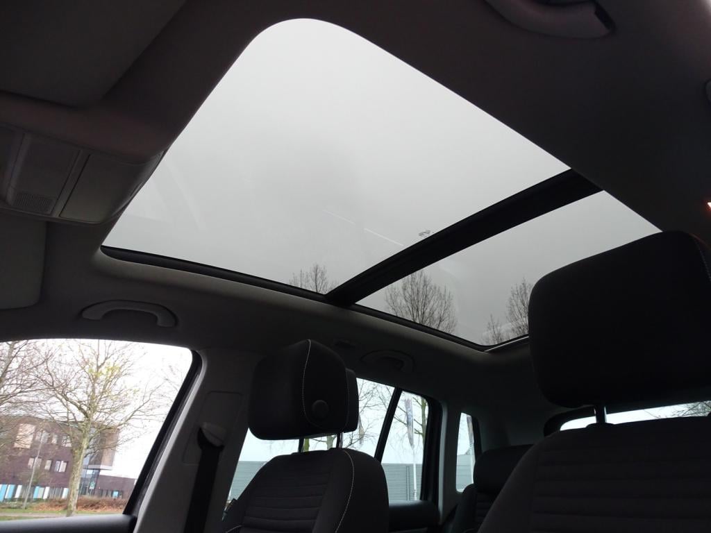 Volkswagen Tiguan 1.4 tsi cup edition pano | stoelverwarming | parkeer pakk