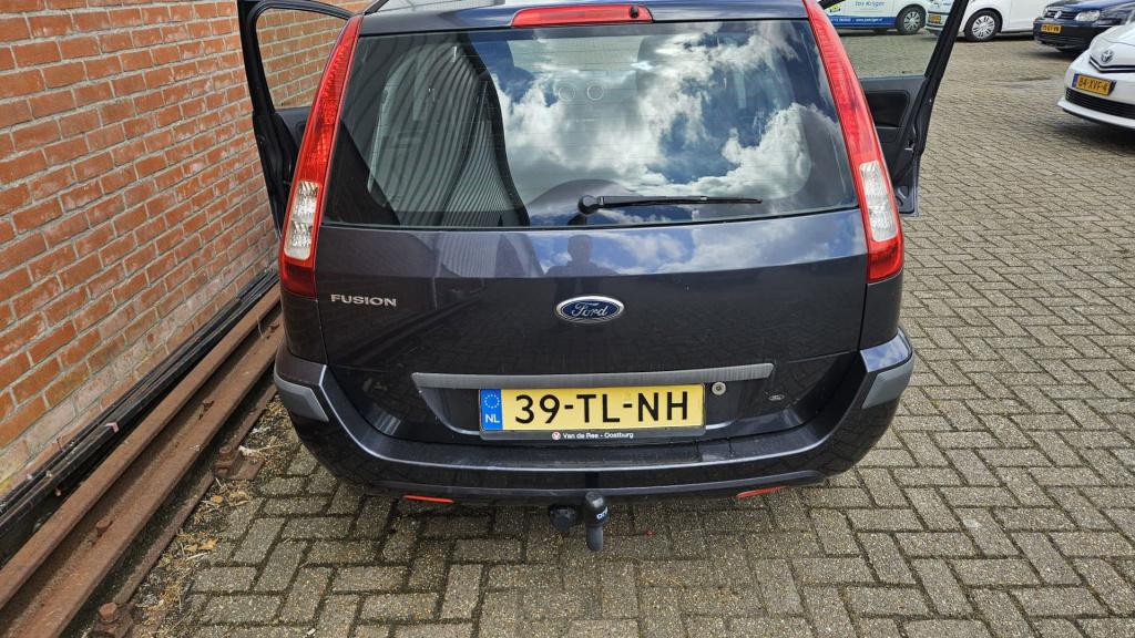 Ford Fusion 1.4-16v champion