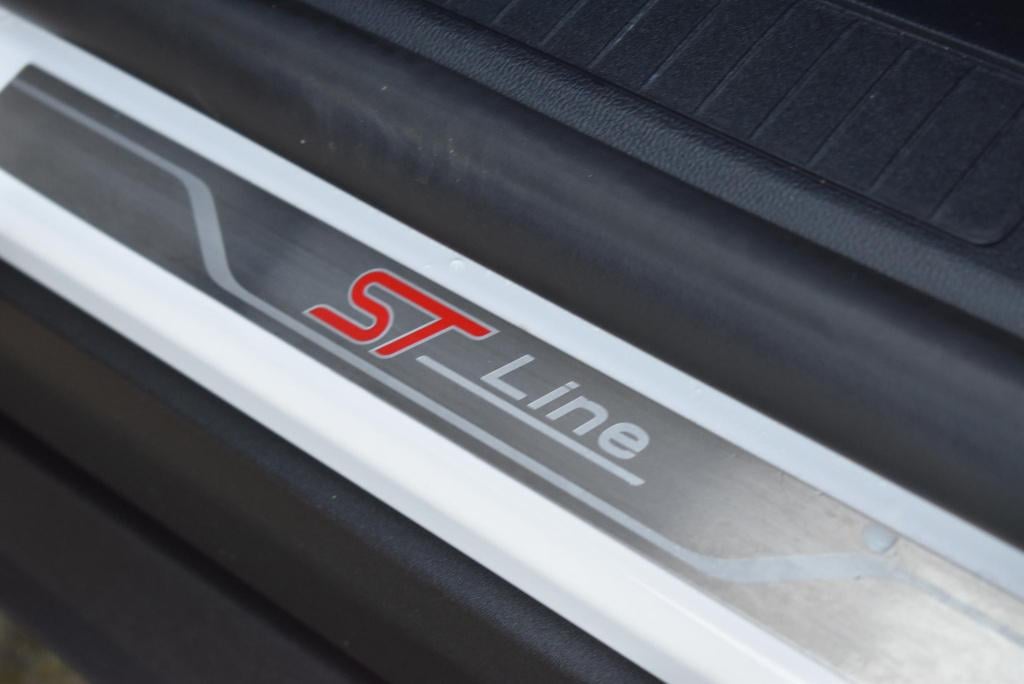 Ford Kuga 2.5 phev st-line x | panoramadak  | climate control | cruise cont