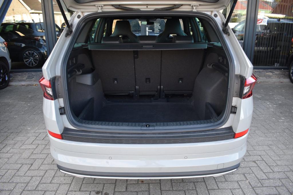 Skoda Kodiaq 1.5 tsi sportline | nap | camera | stoelverwarming | apple car