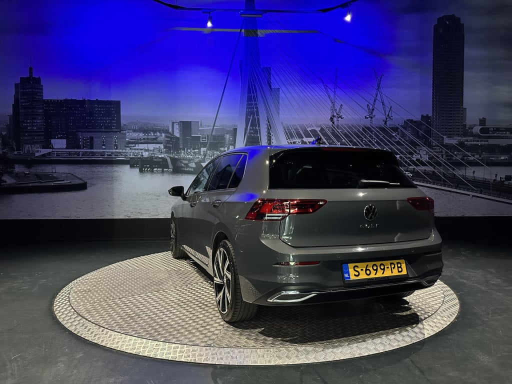 Volkswagen Golf 1.5 tsi *navi*appconnect*acc*sfeerverlichting*
