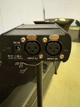 Behringer in ear kastje