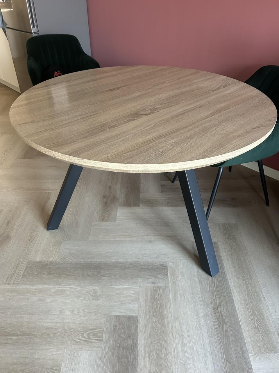 Ronde eettafel  hobby