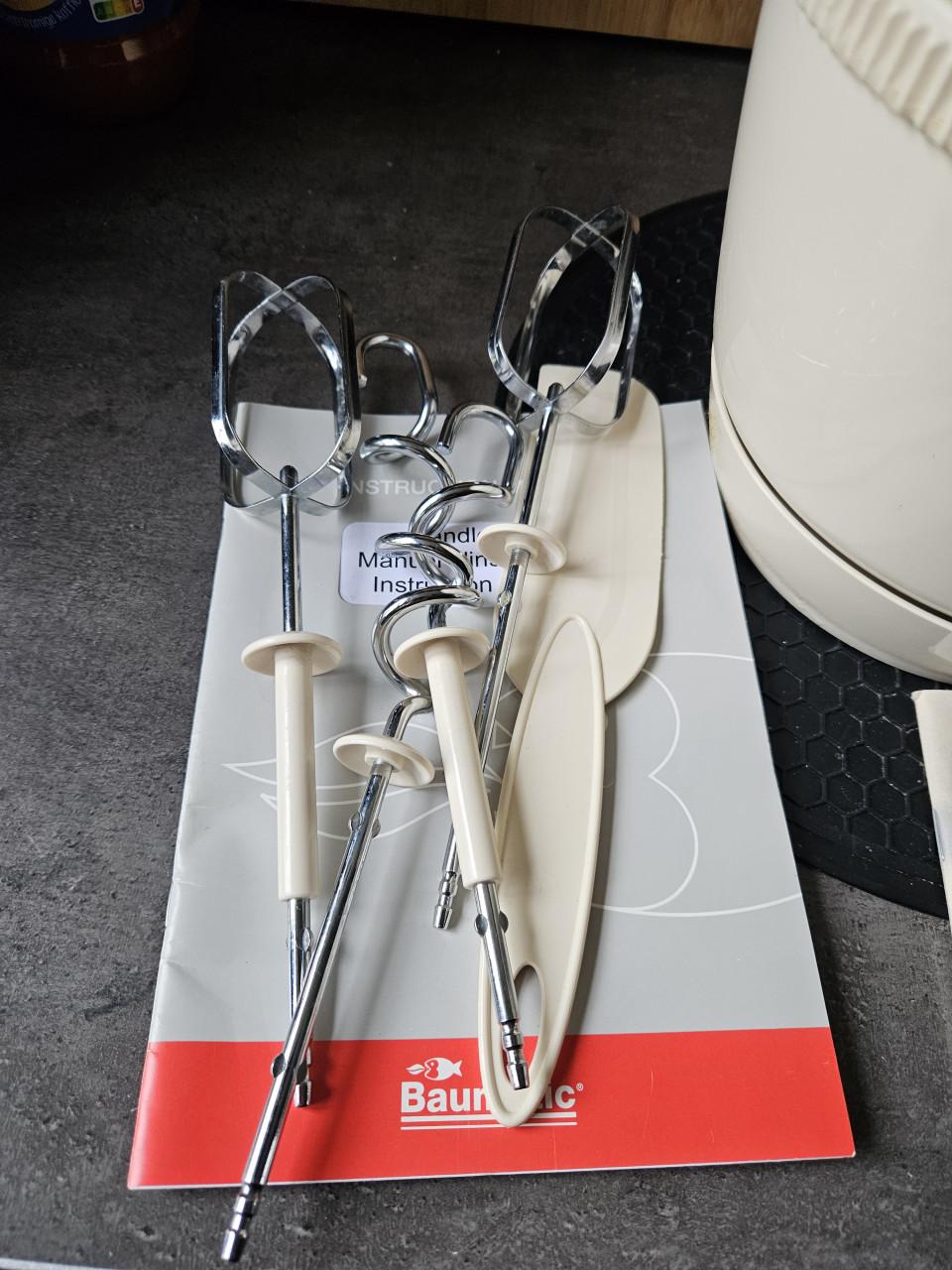 Zgan Philips Cucina HR1565 Handmixer set met draaiende kom