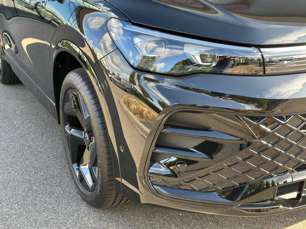 Volkswagen Tiguan 1.5 ehybrid r-line | black line | 360 camera | trekhaak |
