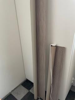 Rolgordijnen Veneta, waarvan 1 verduisterend