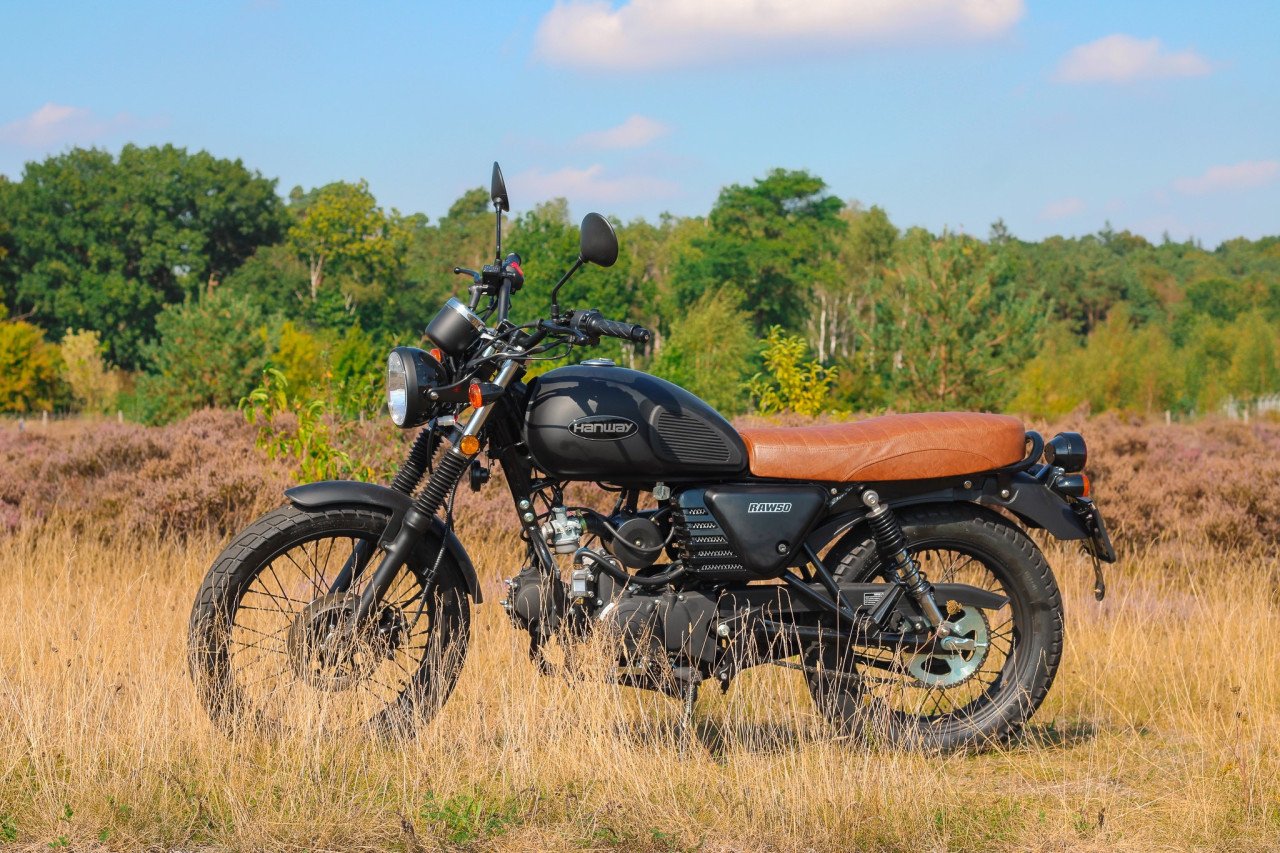 Schitterende nieuwe hanway raw 50 caferacers in div kleuren zundapp mdl