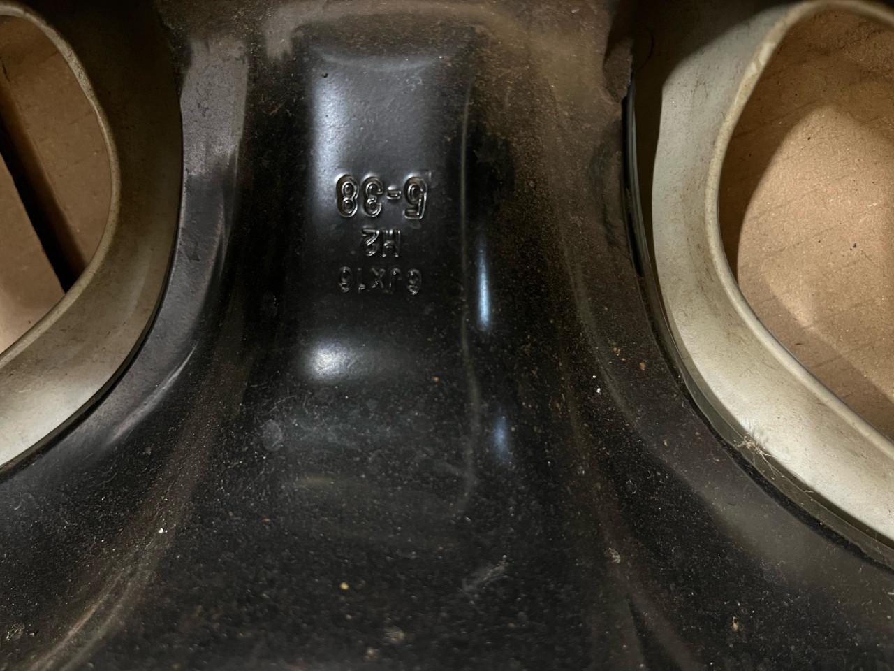 Nieuwe stalen velgen met sensoren Mercedes Citan 2025 met nieuwe wieldopen