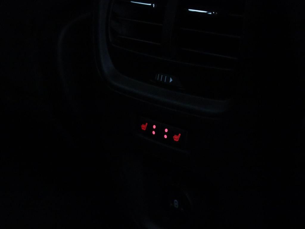 Ford Kuga st-line | climate control | cruise control | head-up display | ac