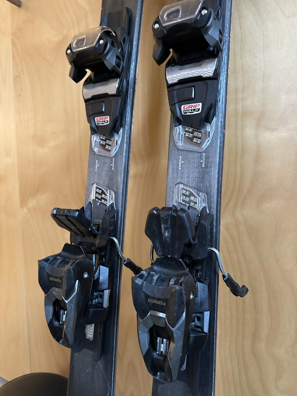 Z.g.a,n. K2 ski’s