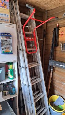 3 delige Altrex ladder (3x8  treden)  met afstandhouder