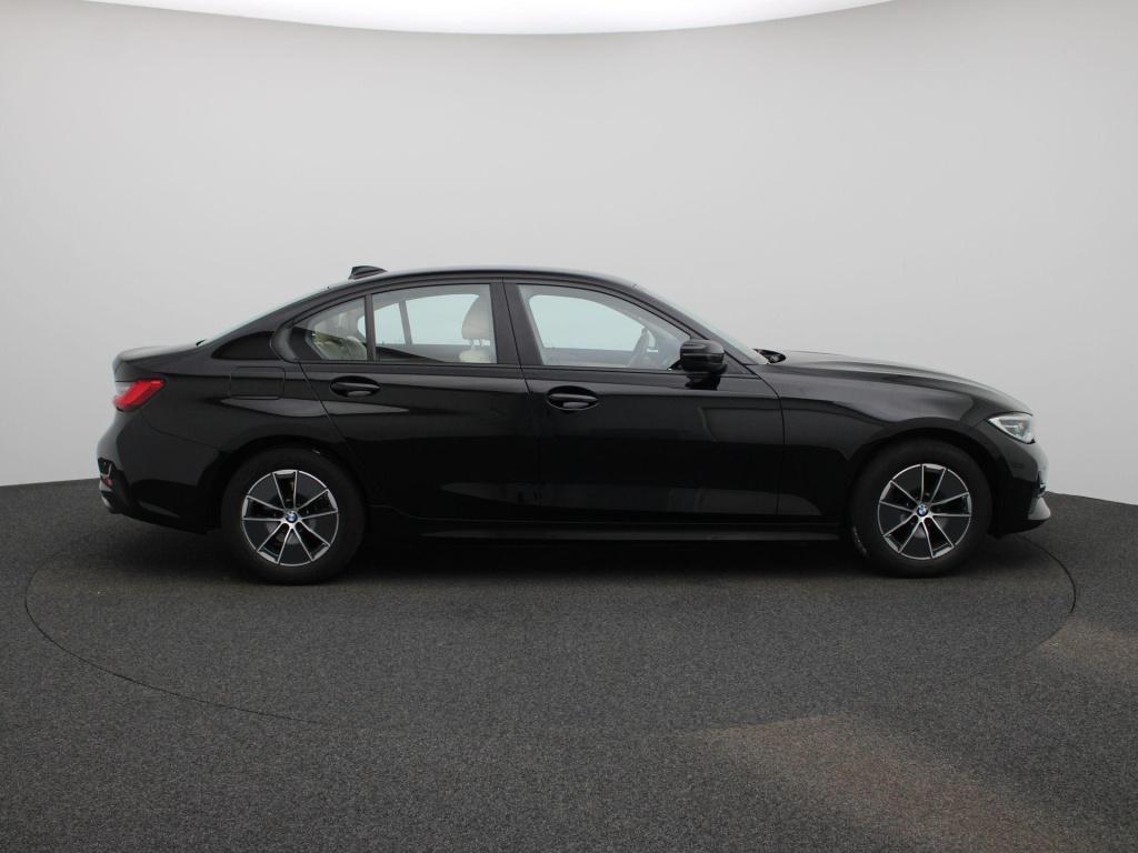 BMW 3-serie 318i business edition | virtual cockpit | navigatie | leder | c