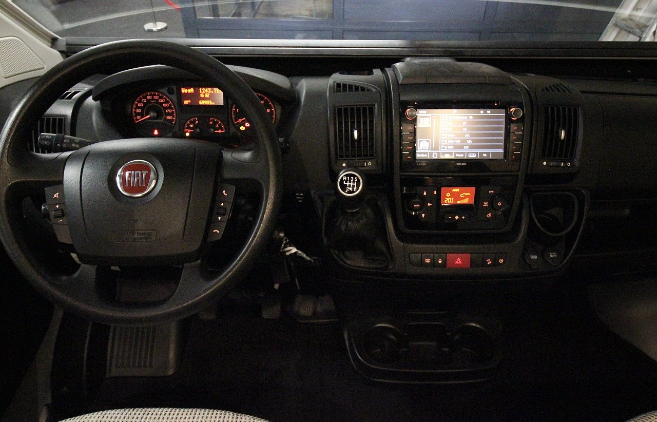 LMC Breezer (Lengtebedden, Compact ) Klaar voor kampeerseizoen 2026!!!!!!