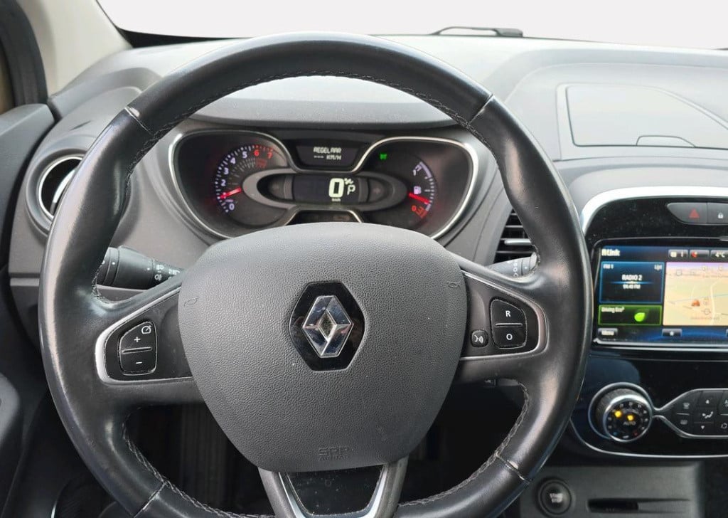 Renault Captur 1.2 tce 120 edc intens - trekhaak / camera
