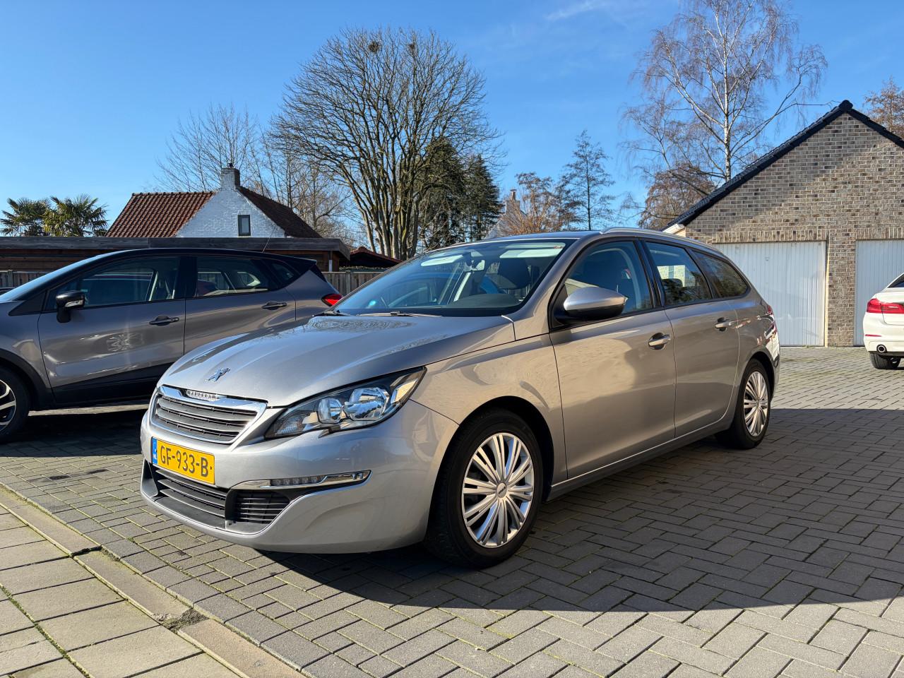 Peugeot 308 1.2 e thp sw 2015 airco navigatie
