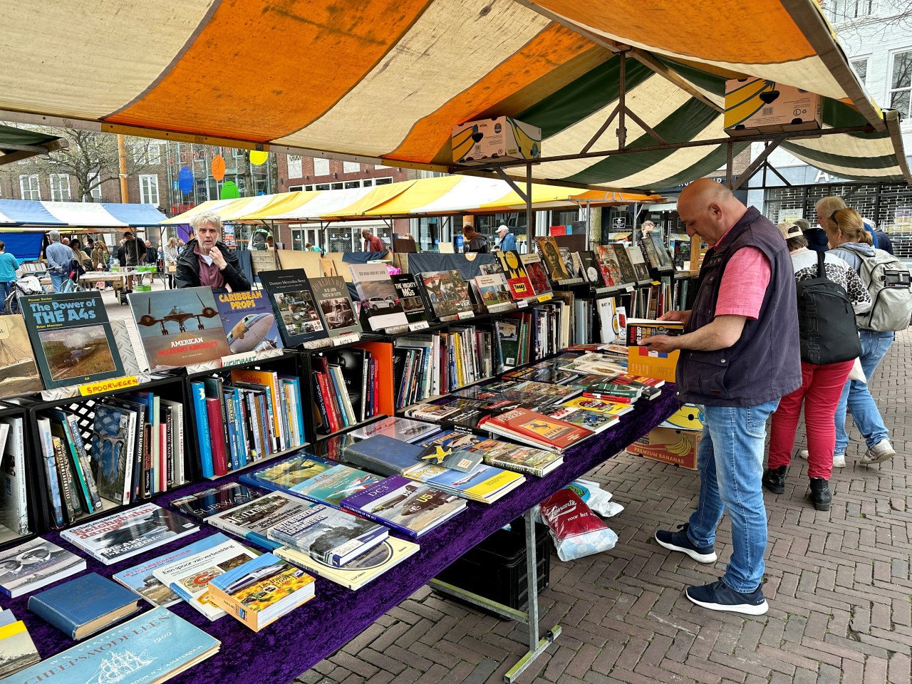 Zomerboekenmarkt Middelburg ook vinyl etc