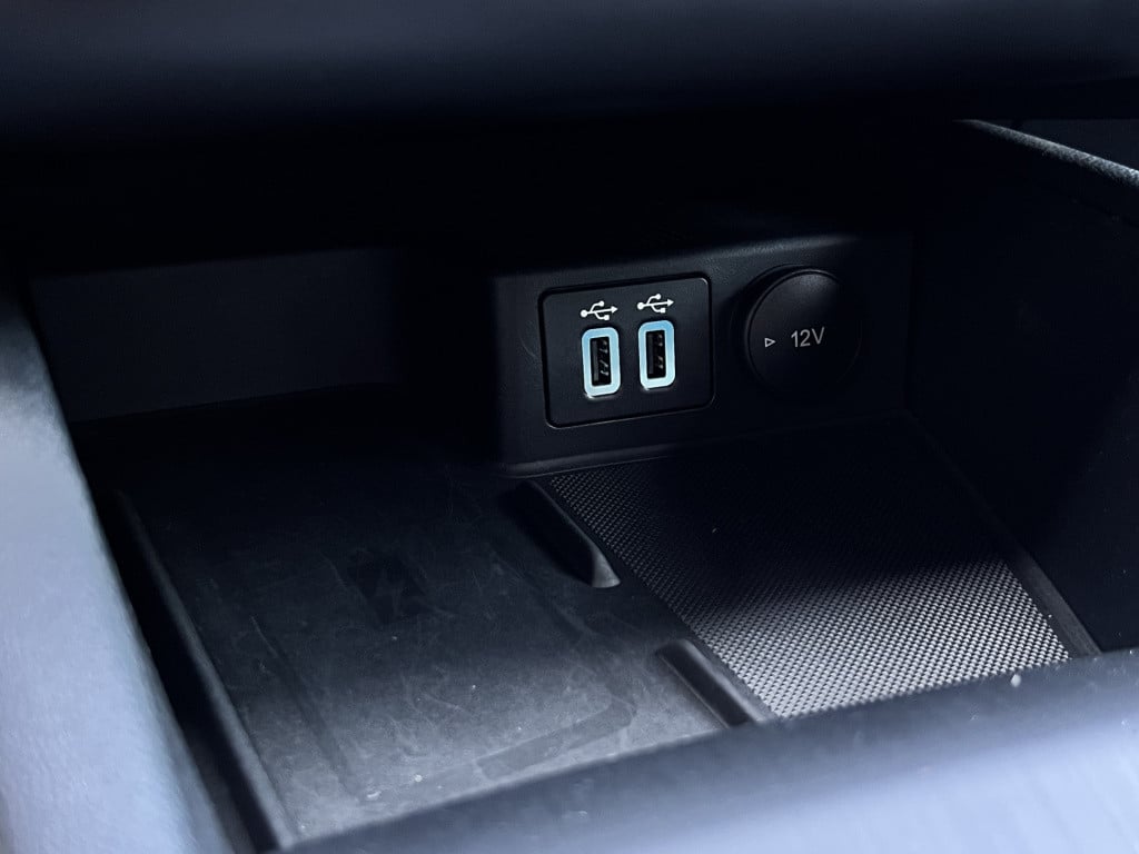 Ford Kuga 2.5 phev st-line x | camera | trekhaak | stoel/ stuur verwarming 