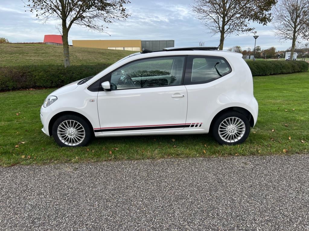 Volkswagen UP! 1.0 move up!