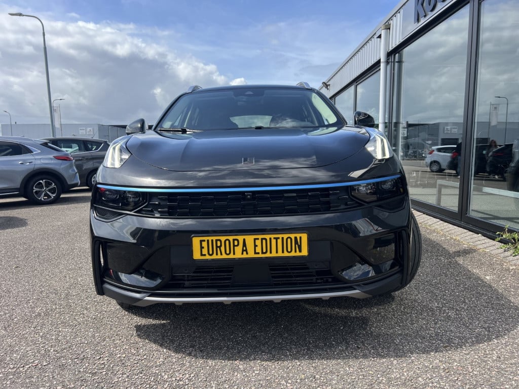 Lynk & Co 01 1.5 261pk phev plug in hybrid ,trekhaak , pano dak,car play