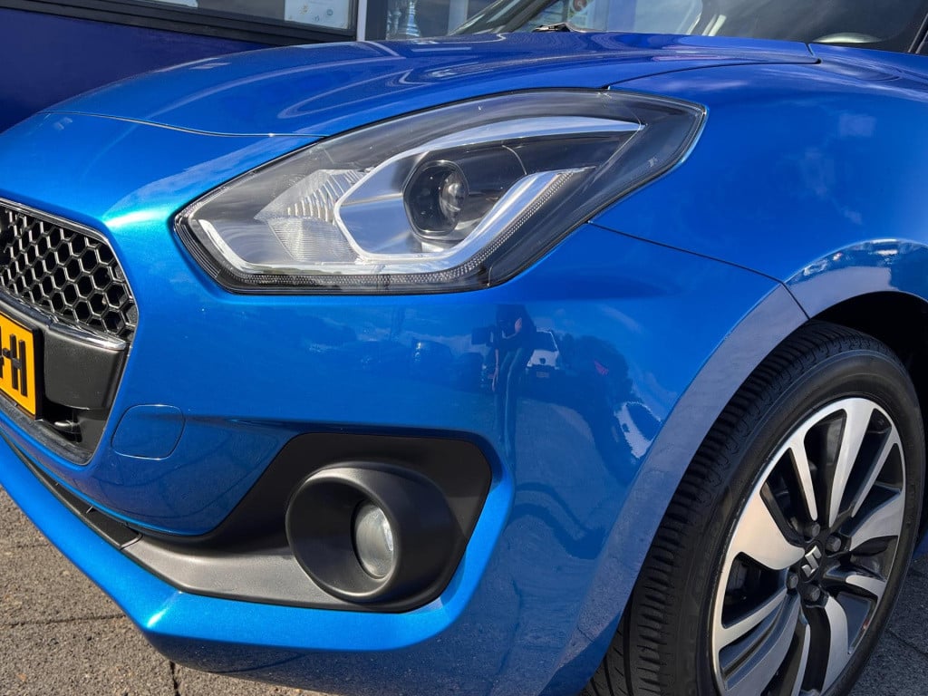 Suzuki Swift 1.0 stijl smart hybrid, camera, carplay enz...