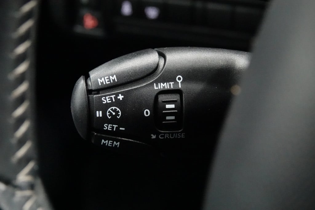 Peugeot 308 sw 1.2 puret | cruise | pdc | dab |