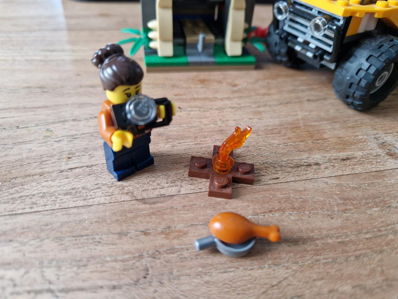 Lego City 60159 Jungle missie met halfrupsvoertuig