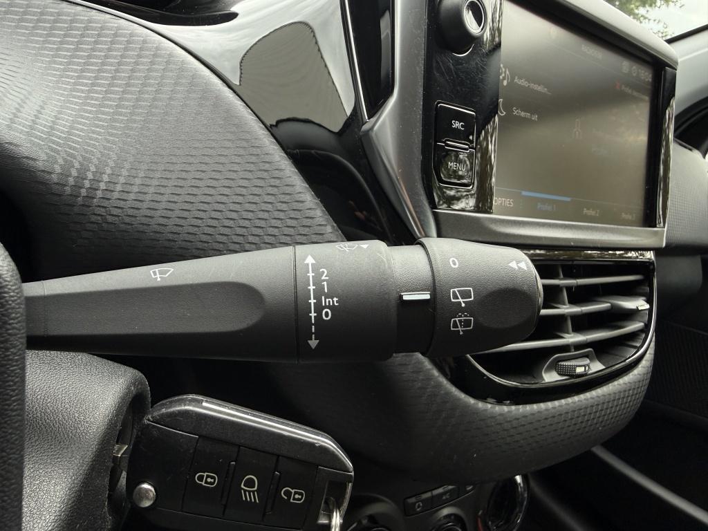 Peugeot 208 1.2 pt style