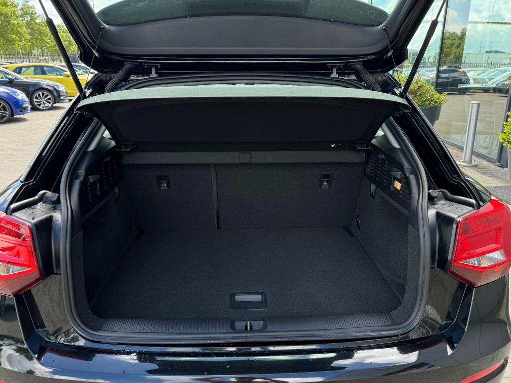 Audi Q2 1.4 tfsi sport * sportstoelen * clima * pdc 2x