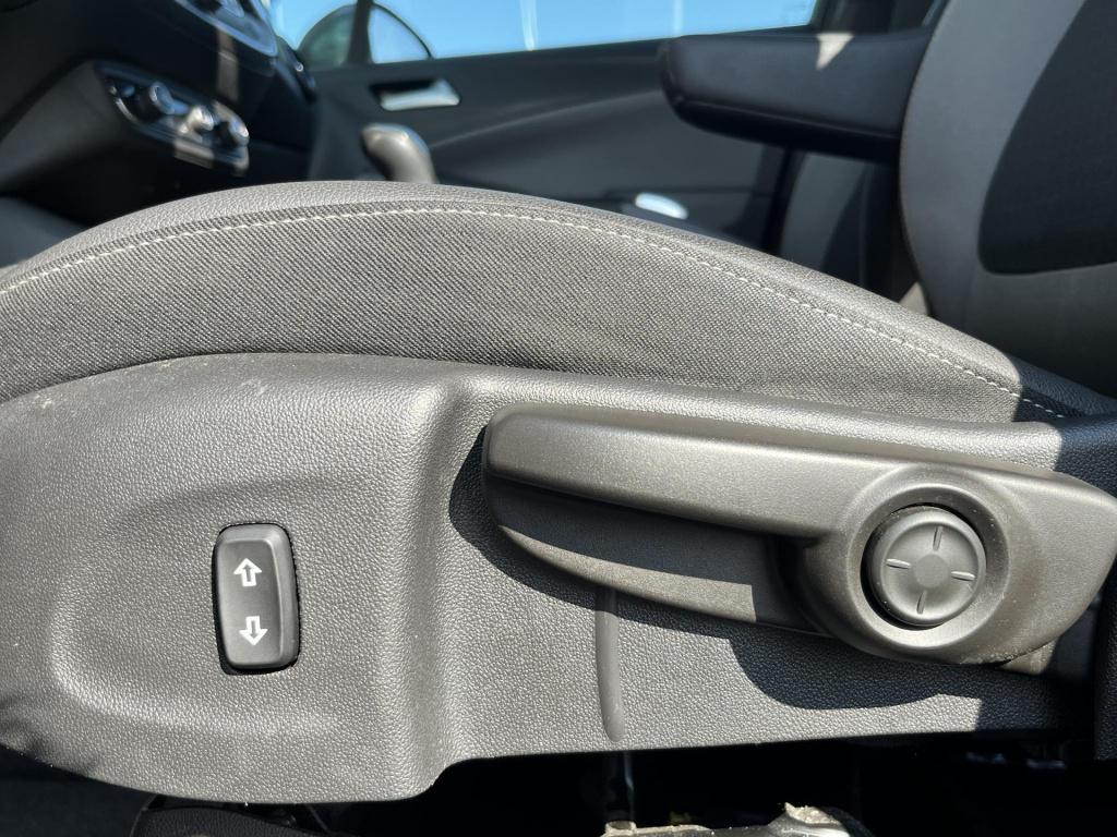 Opel Crossland X 1.2 turbo innovation | climate control | cruise control | 