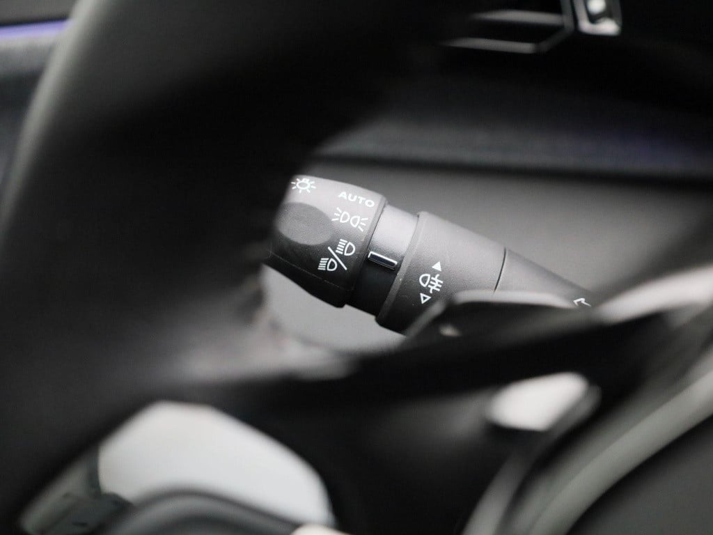 Peugeot 308 sw 1.6 hybrid 180 s&s eat8 allure | automaat | virtual cockpit 