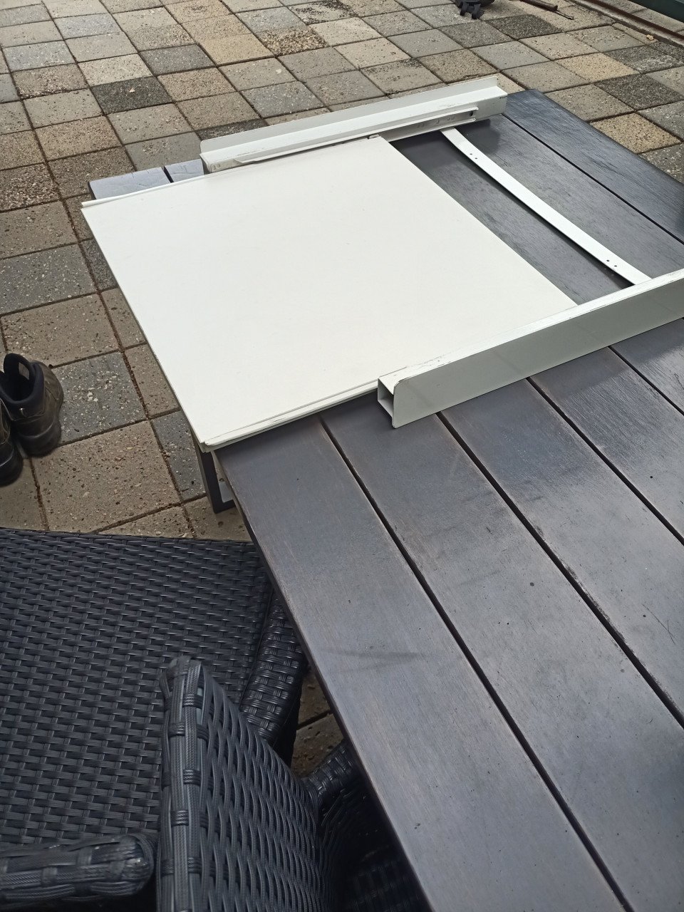 Uitschuif plateau tussen wasmachine en droger