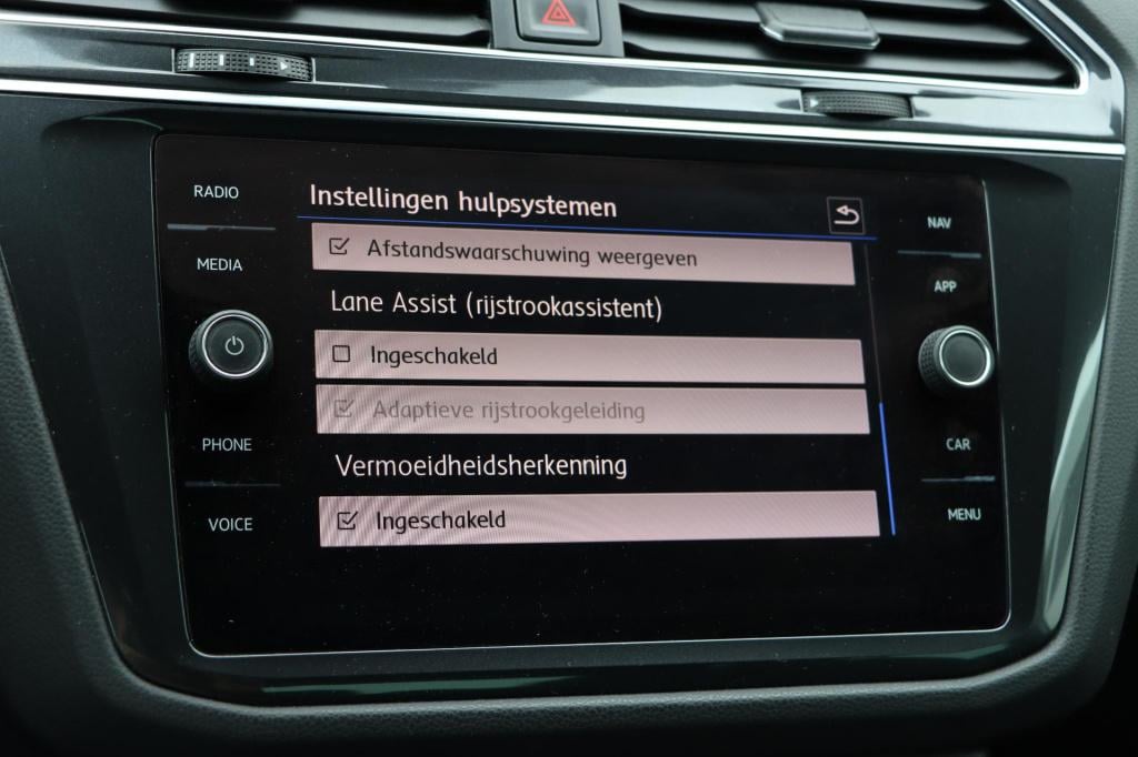 Volkswagen Tiguan 1.4 tsi comfortline business r