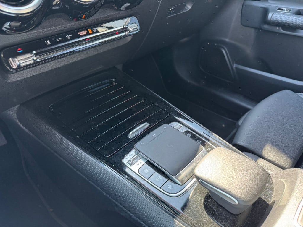 Mercedes-Benz Glb 200 business solution