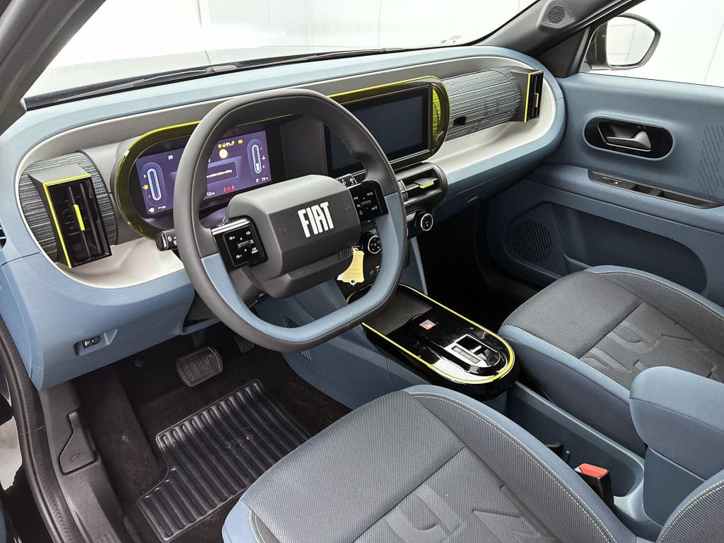 Fiat Panda grande 1.2 hybrid icon || van mossel voorraadvoordeel || tot 8 j