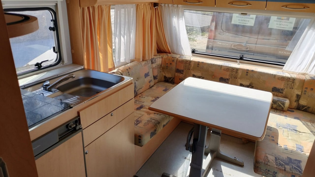 Beyerland 460 (2002) met voortent