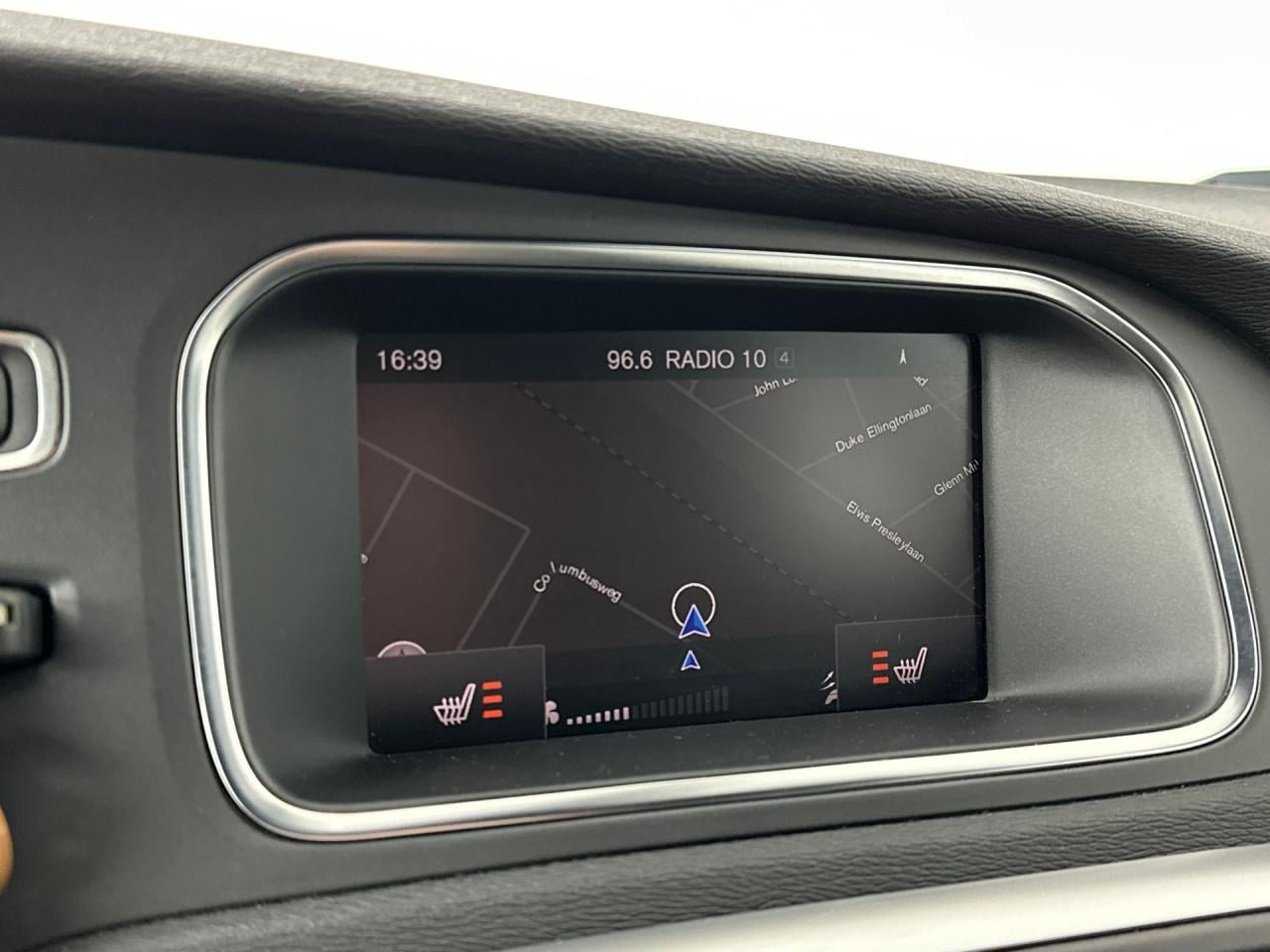 Volvo V40 2.0 T2 R-Design - FULL LED - DEALER OND - NAVI