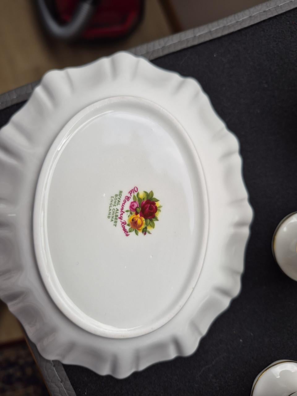 Royal Albert Old Countr Roses