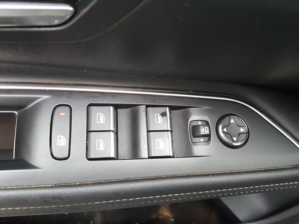 Peugeot 3008 1.2 130pk s&s gt automaat navigatie | trekhaak | apple carplay