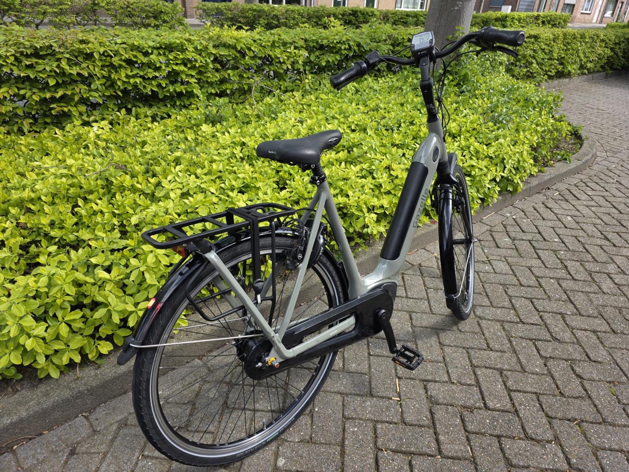 Schitterende Gazelle Grenoble C8 met Bosch middenmotor en 500wh accu