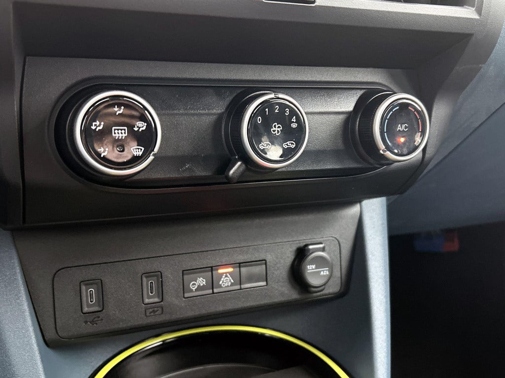 Fiat Panda grande 1.2 hybrid icon || van mossel voorraadvoordeel || tot 8 j