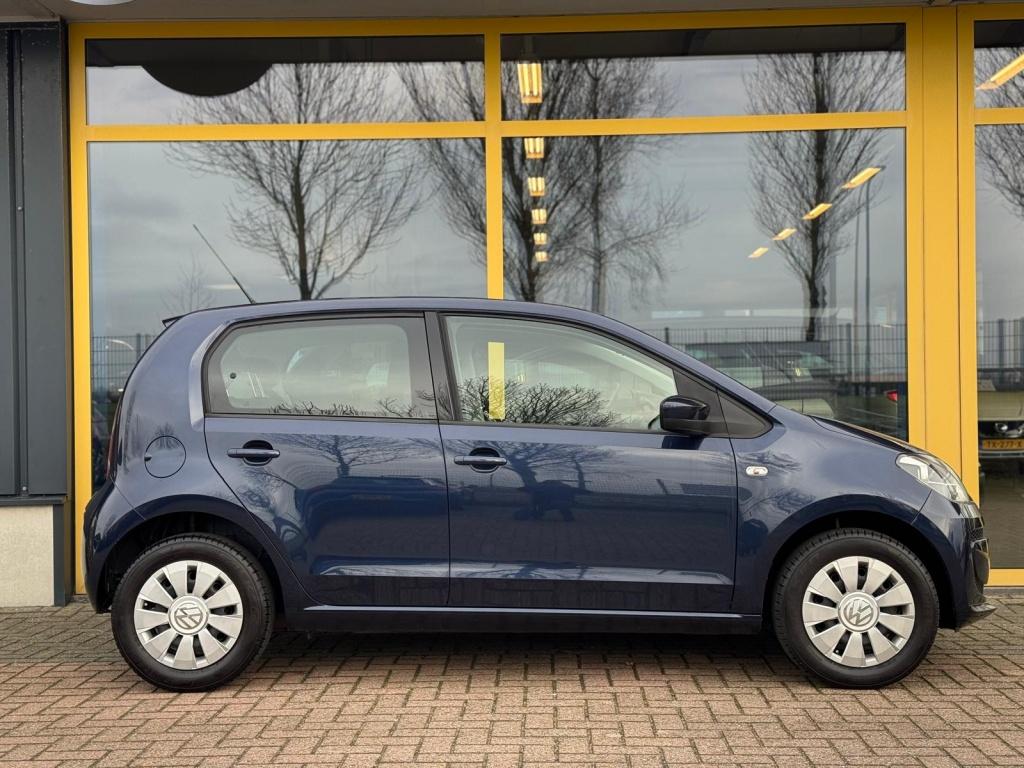 Volkswagen UP! 1.0 move up! bluem.
