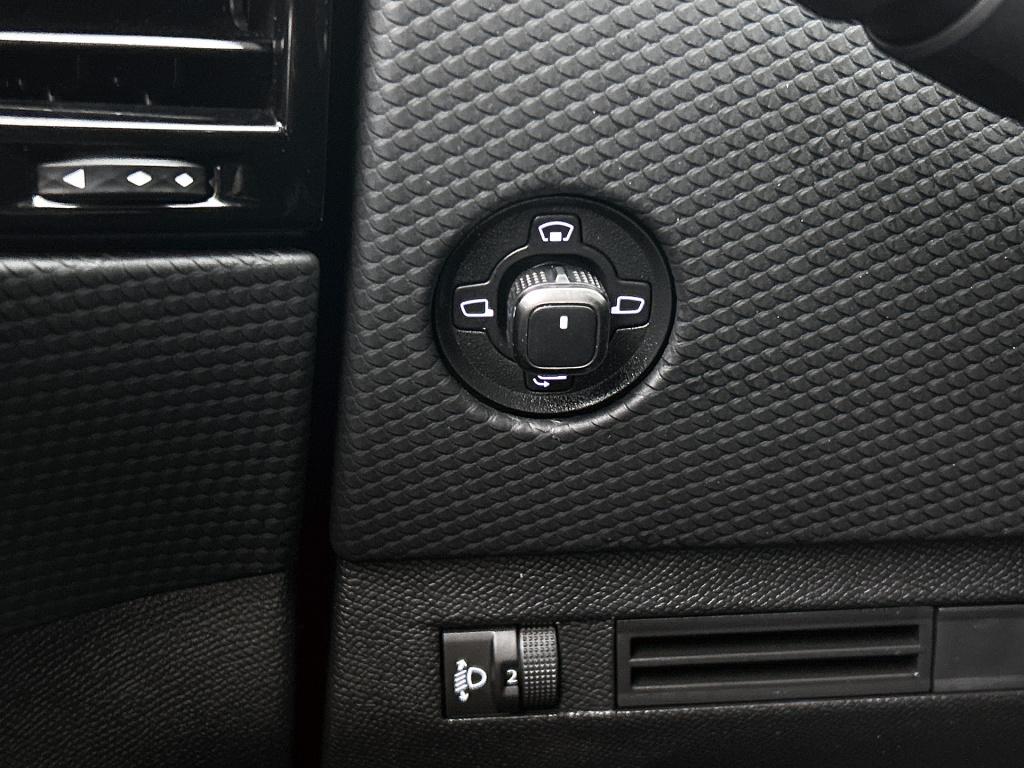 Ds Ds 4 130pk automaat trocadero | rijklaar | panoramadak | adaptive cruise