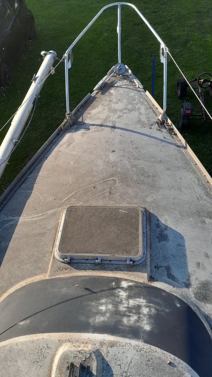 Zeilboot met trailer
