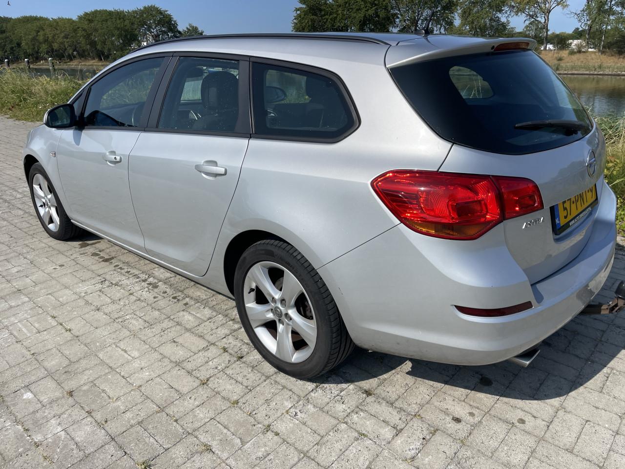 Opel Astra 1.4 turbo station 2450€