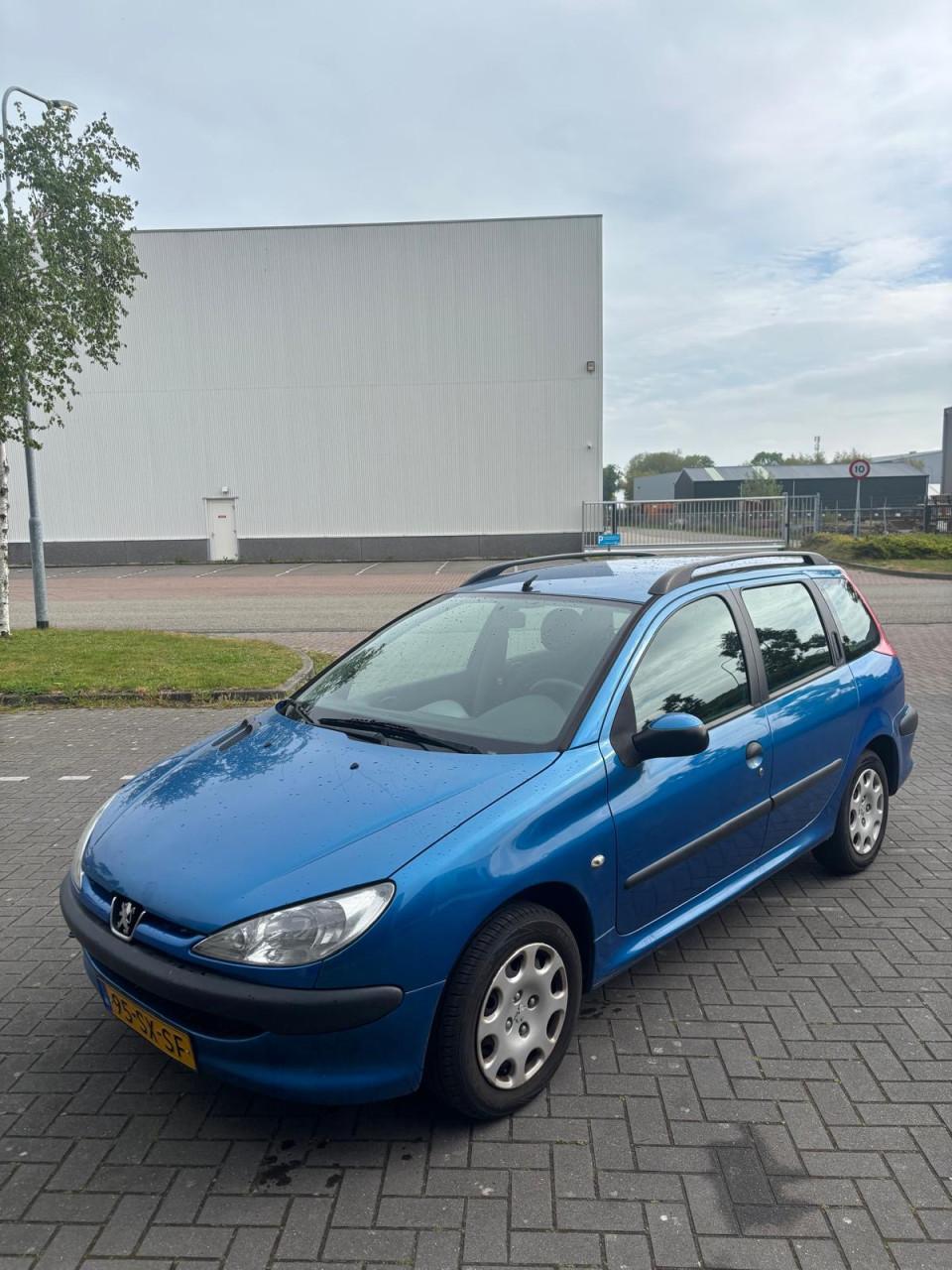 Peugeot 206 1.4 SW 2006 Blauw | NAP | NIEUWE APK!