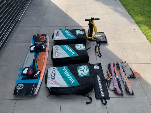 Kiteboard  set : Cabrinha board + 3 PLKB kites + 2 bars + pomp & leash
