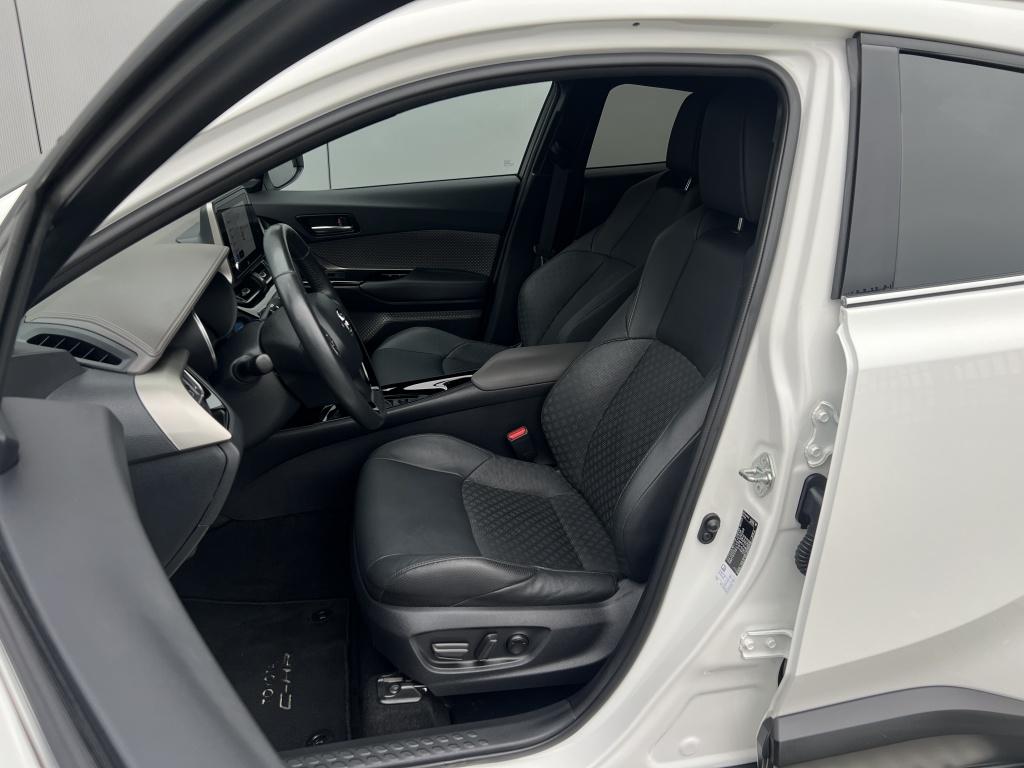 Toyota C-hr 2.0 hybrid executive