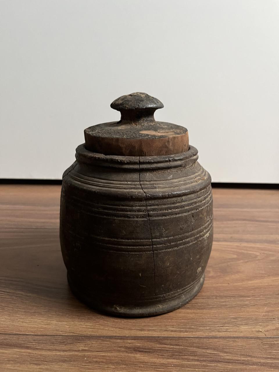 Houten potje met deksel